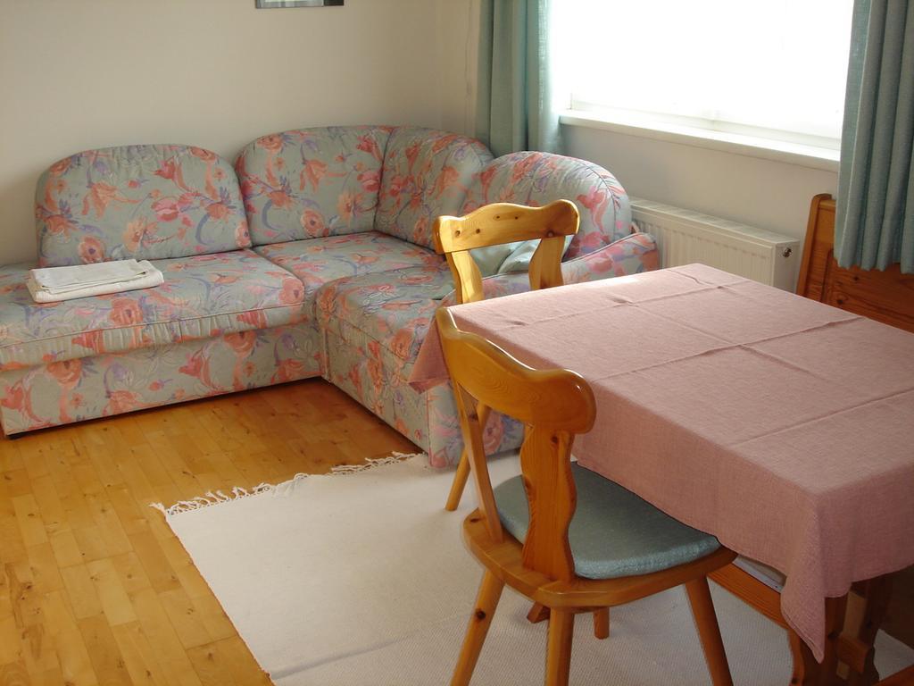 Gaesteappartement Erlbacher Richard ชลัดมิง ภายนอก รูปภาพ